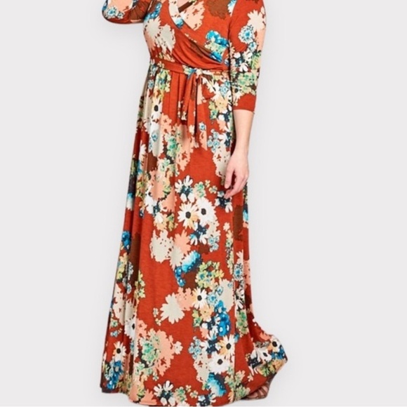 Spring Cottagecore Maxi - Picture 5 of 8